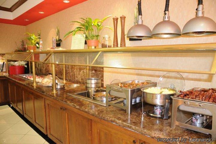 Holiday Inn Hotel Atlanta-Northlake, A Full Service Hotel Tucker Restaurante foto